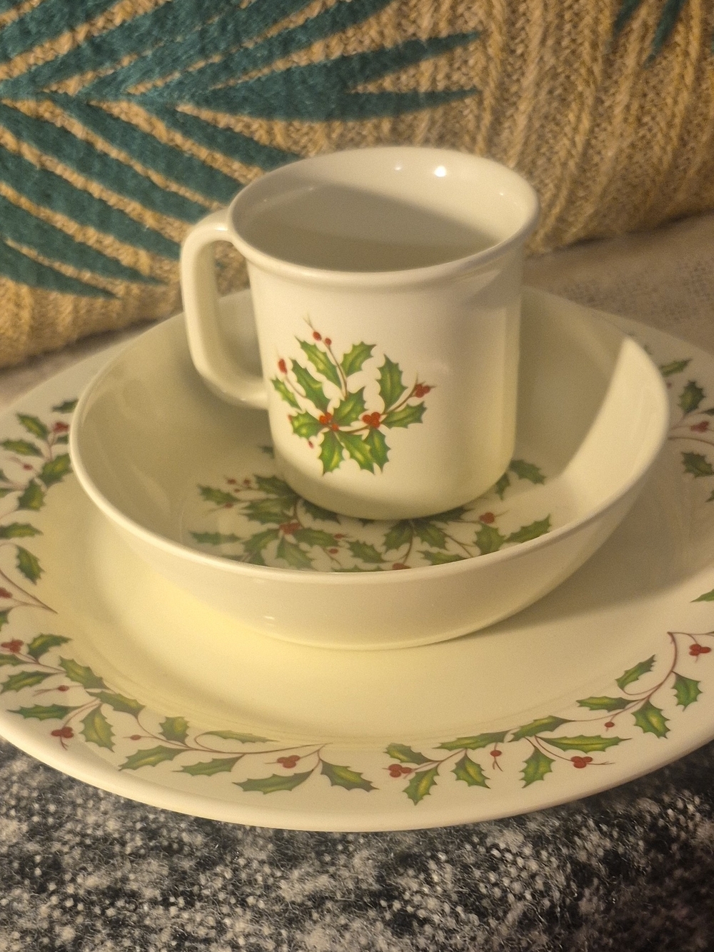 Lenox Holiday 3 Piece Melamine Dinnerware Set For Children No Box